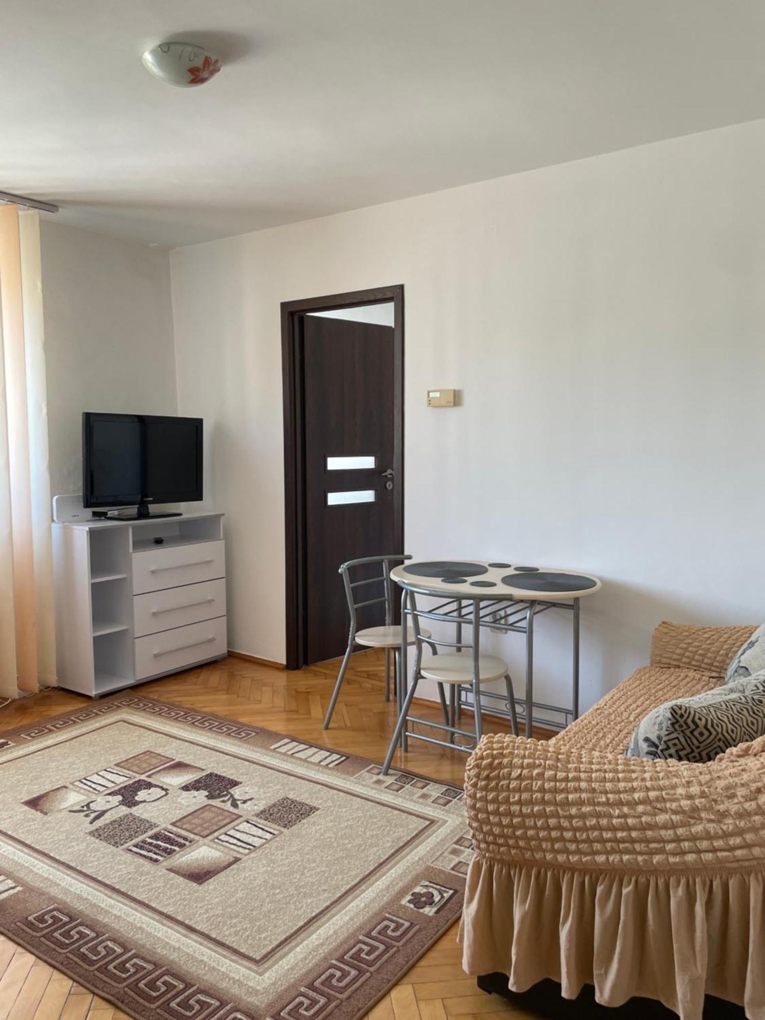 Apartment Victoria Gherla Eksteriør bilde